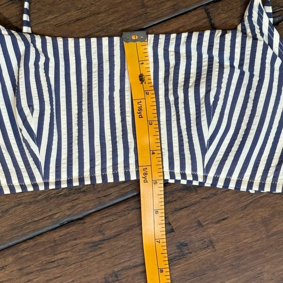 Lululemon Seersucker Triangle Swim Top and bottom*A/B Cup both size 10 - Picture 6 of 9